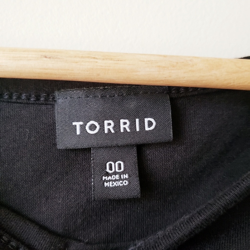 Torrid Black Ruffle Tee Plus Size 00 - Picture 6 of 8